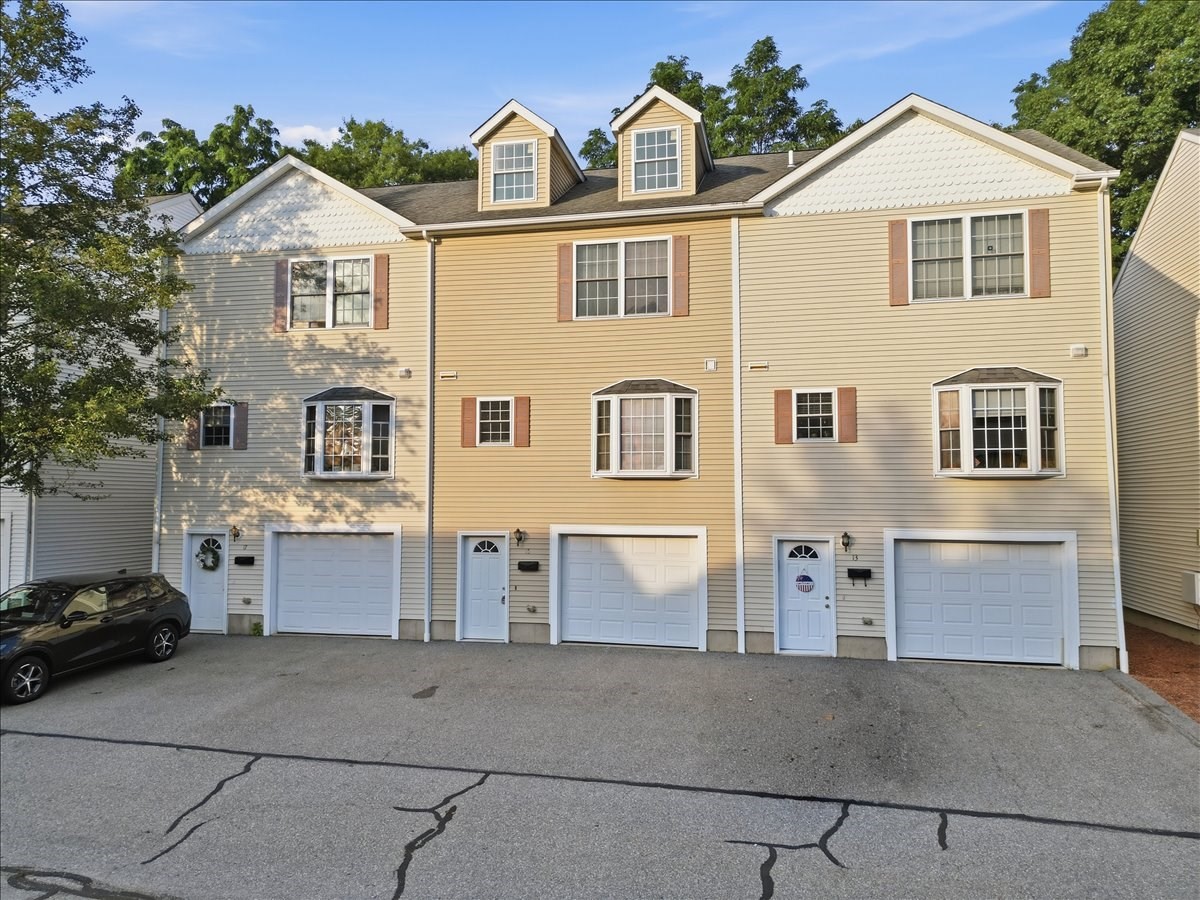 37 Glen Ave Unit 15, Chelmsford, MA 01824