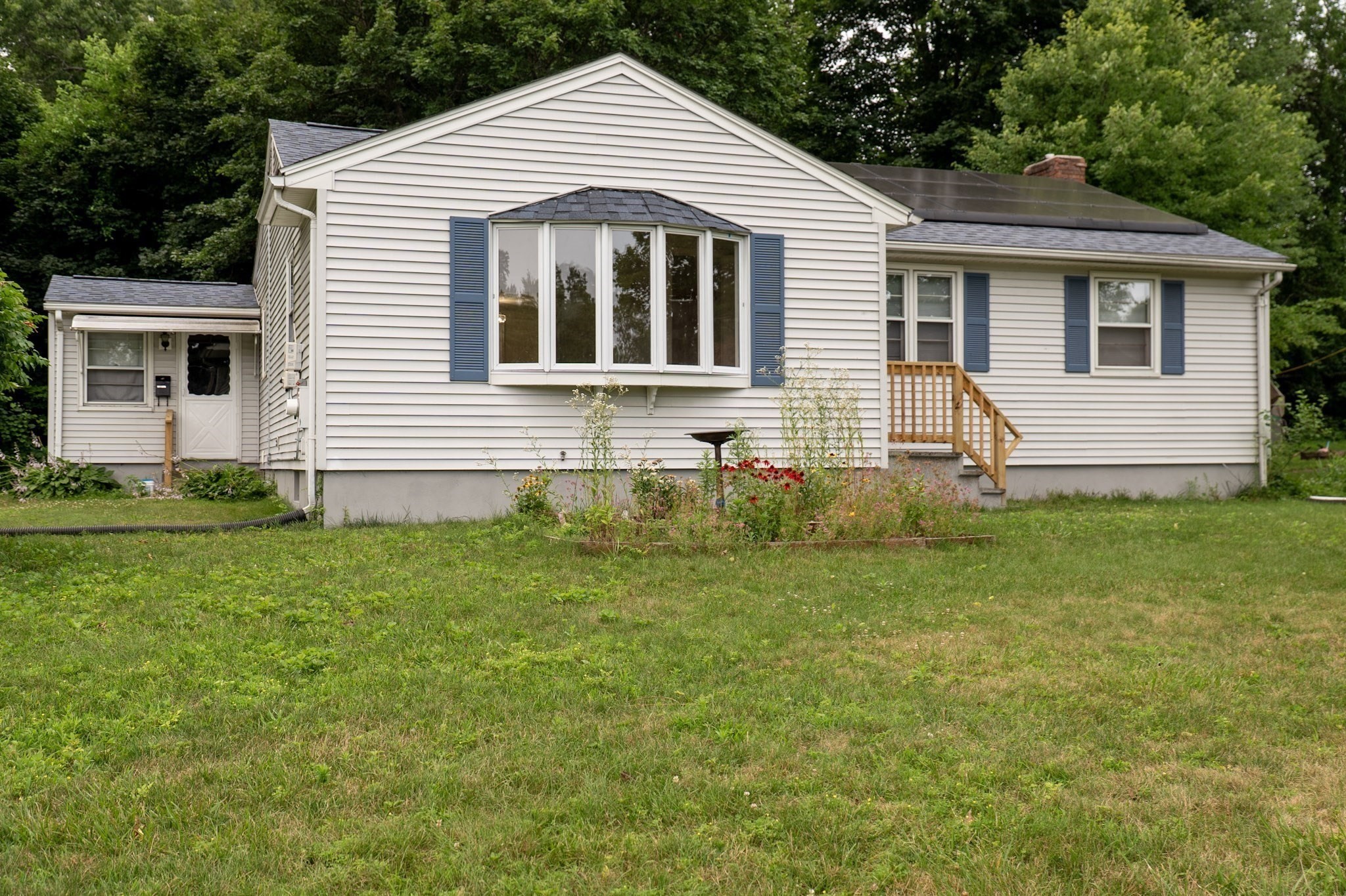 159 Roy, Springfield, MA 01104