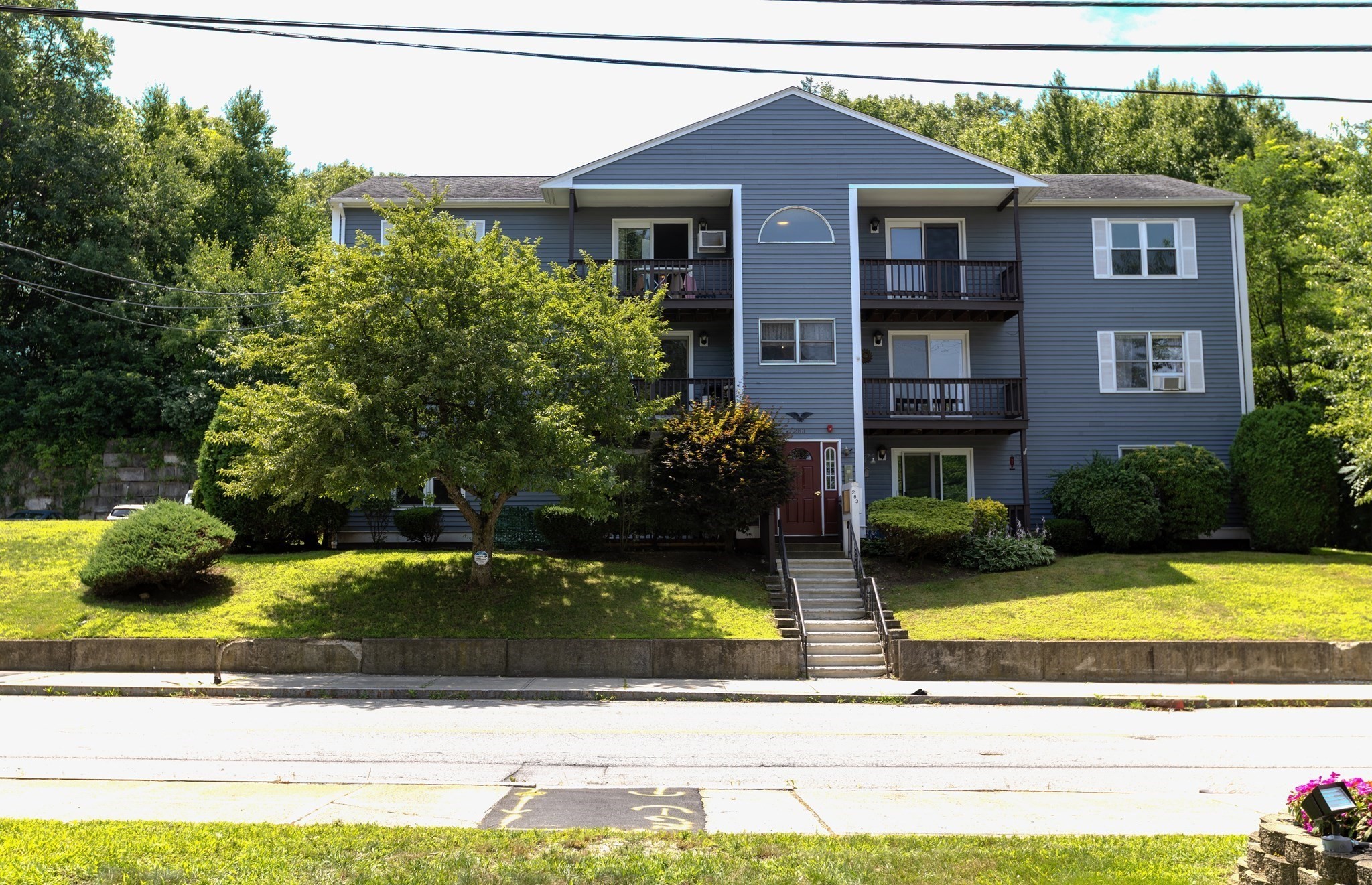 283 Privilege St Unit 6, Woonsocket, RI 02895
