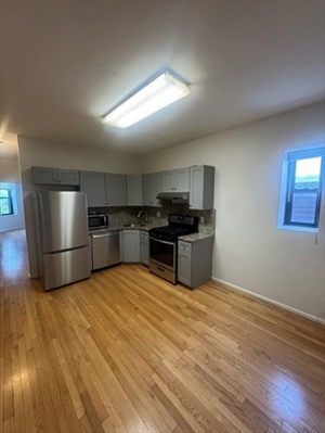 3146 Washinton St, Apt 3