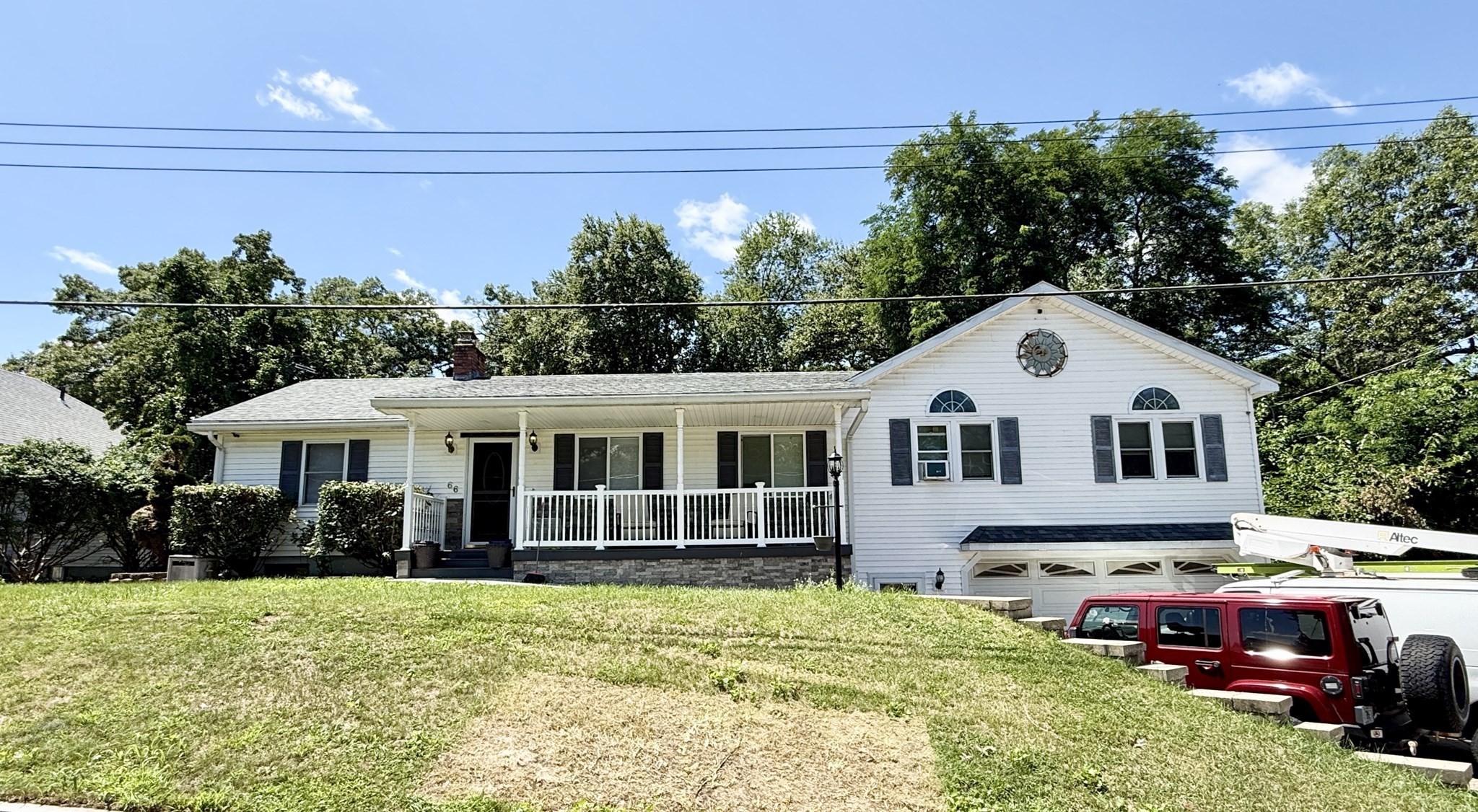 66 Barrison St, Springfield, MA 01109