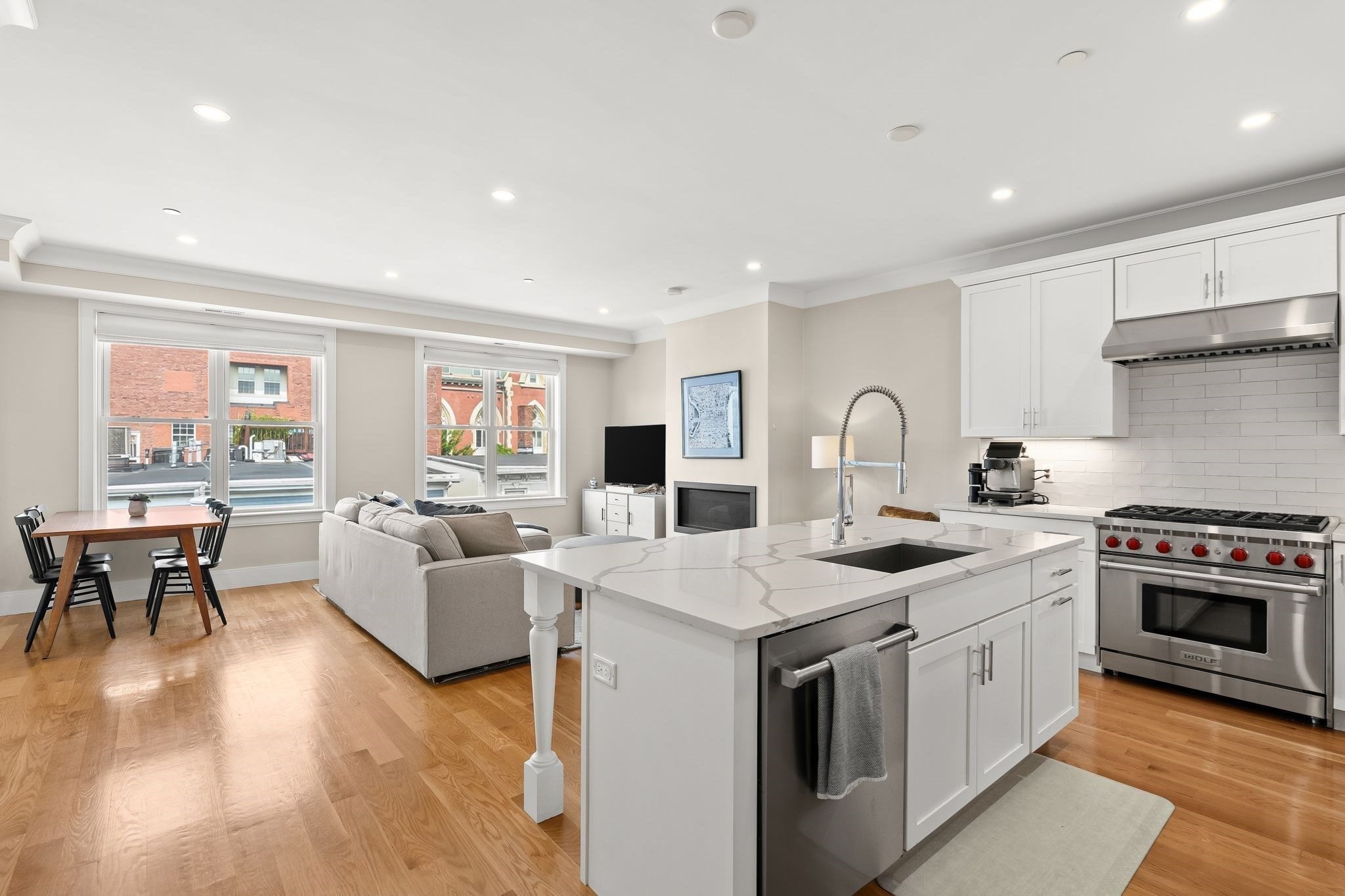 201 W 8th St Unit 3, South Boston, Boston, MA 02127