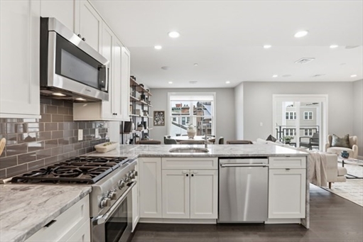 309 E St, Apt 43
