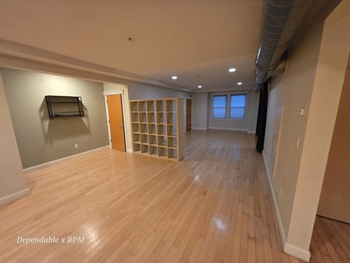 23 Park St, Apt 1