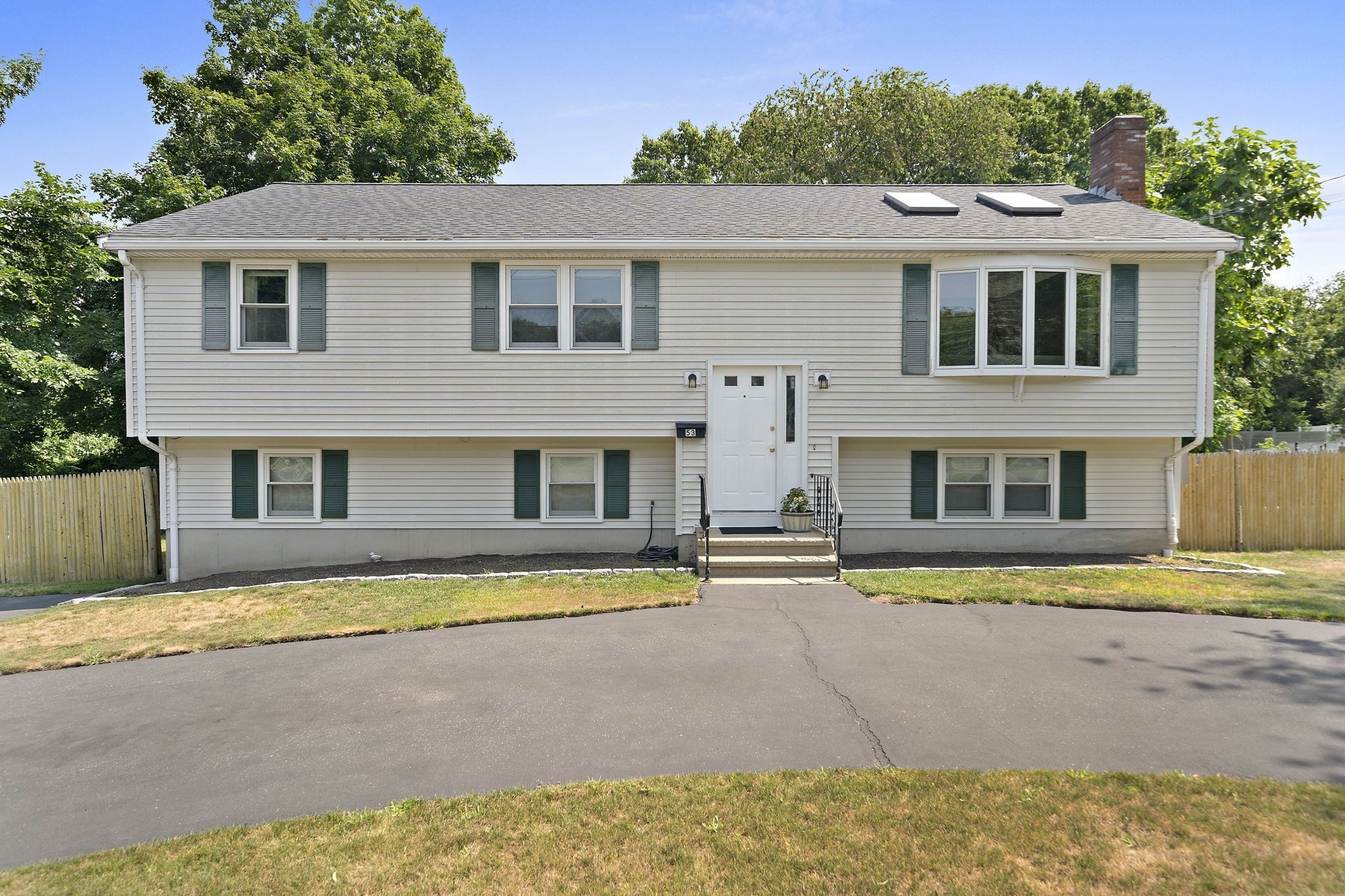 53 Lafayette St, Randolph, MA 02368