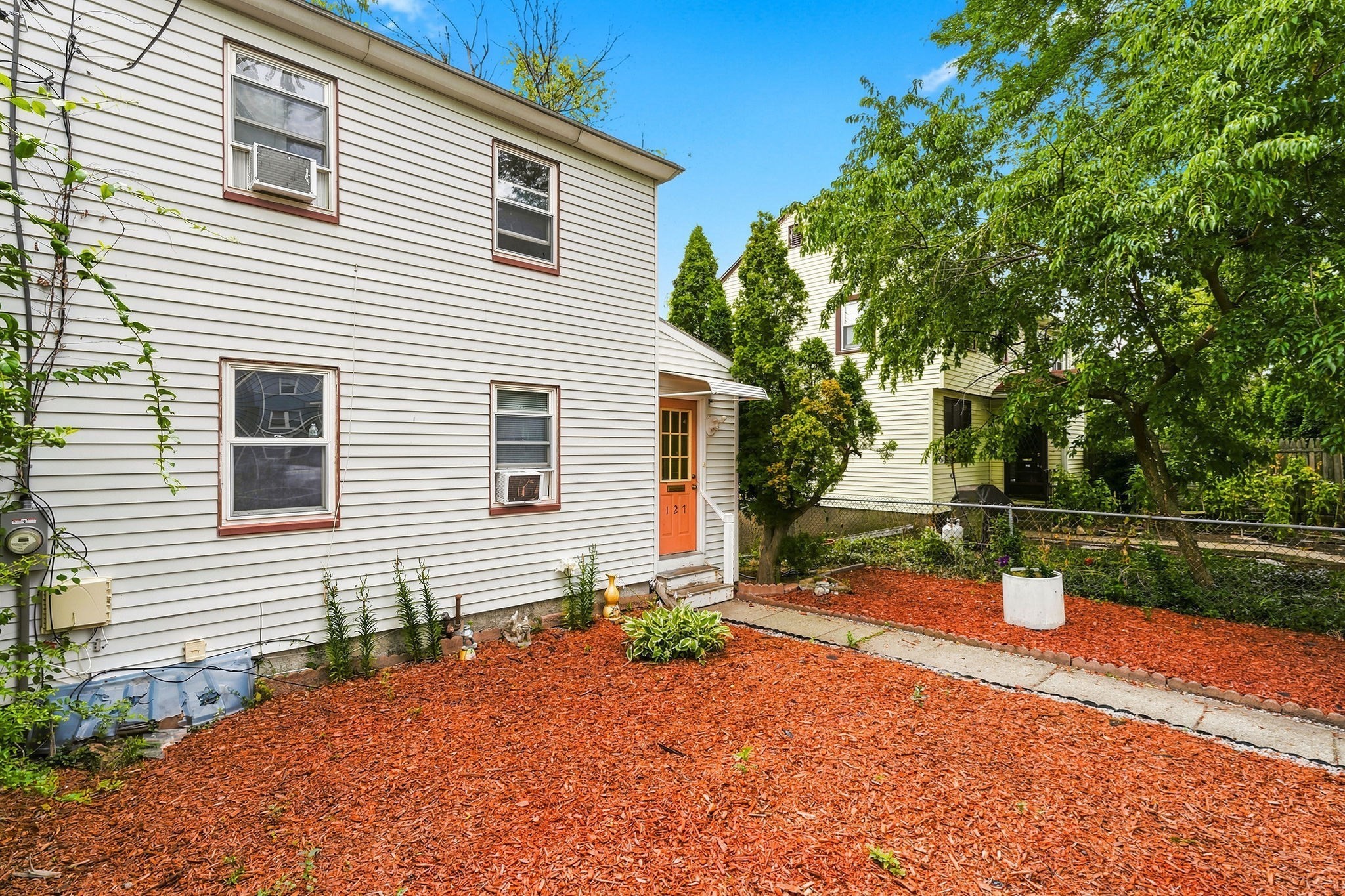 127 Sunnyside Ave, Arlington, MA 02474