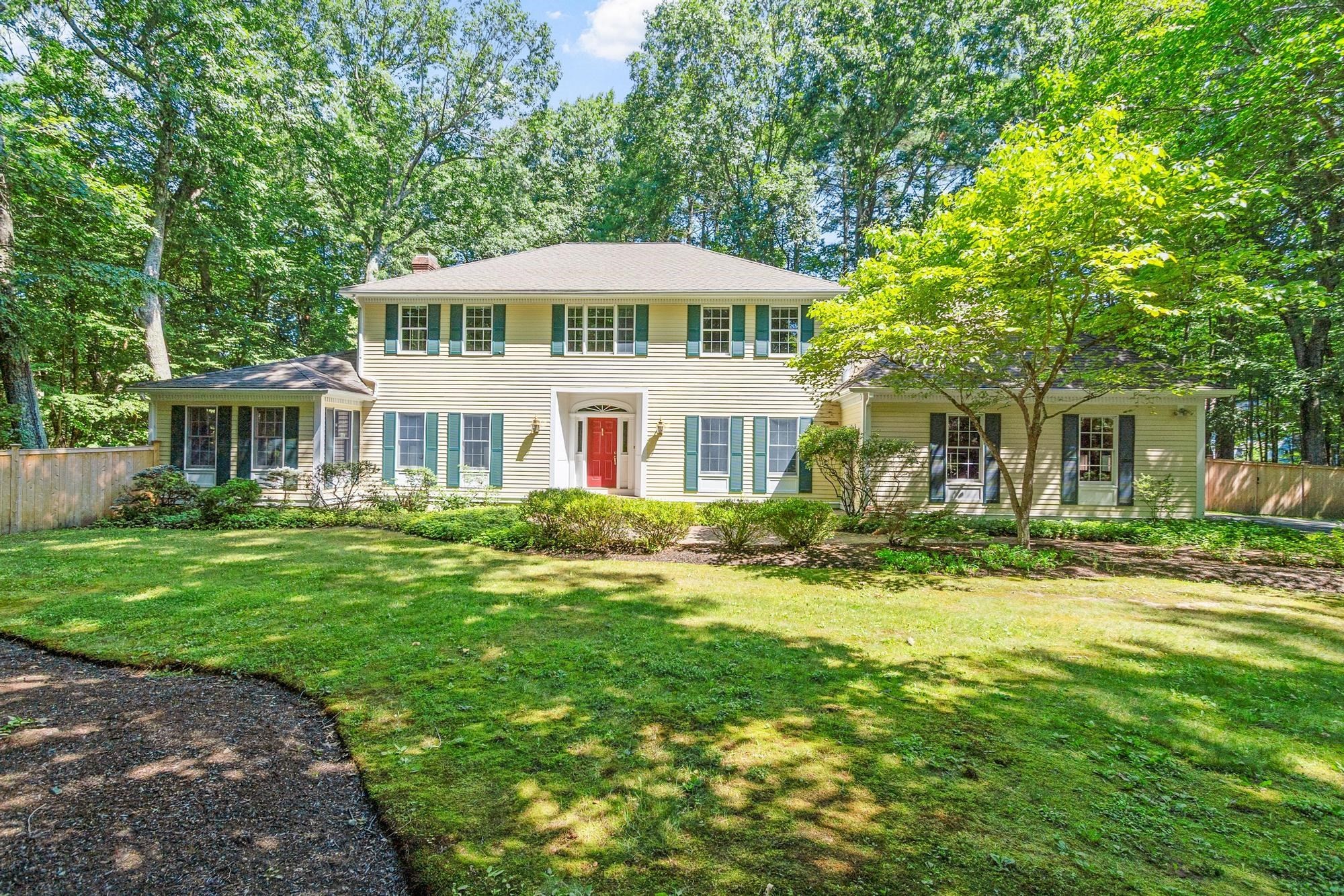10 Wingate Ln, Acton, MA 01720