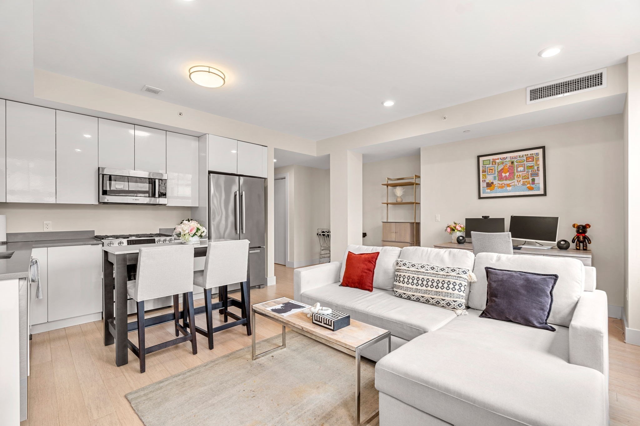 121 Portland St Unit 609, West End, Boston, MA 02114