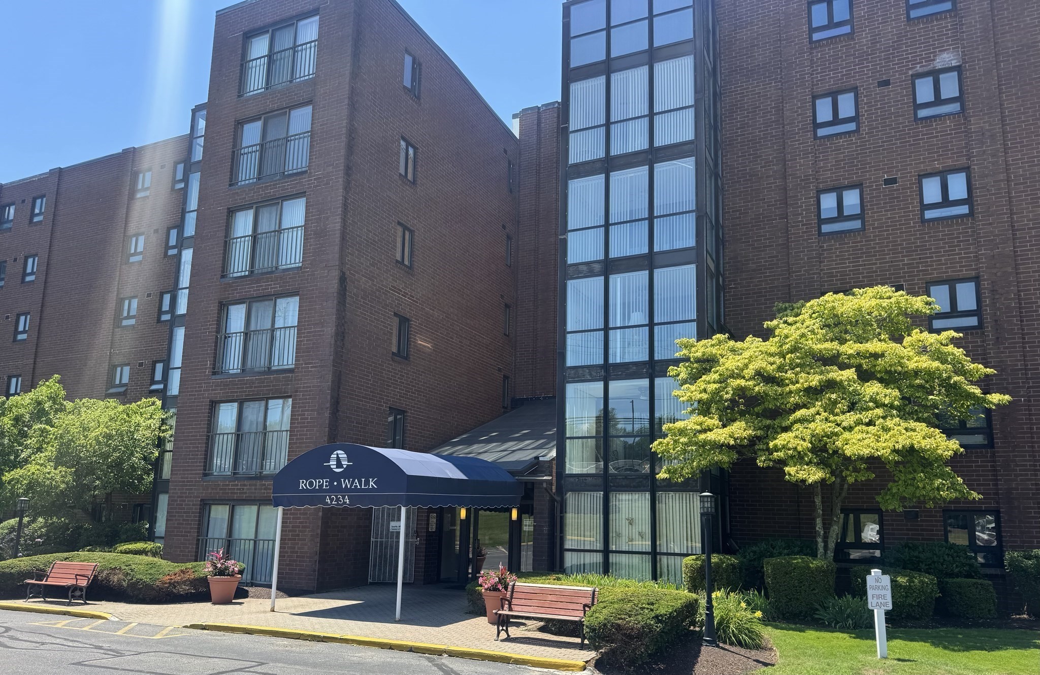 4234 N Main St Unit 505, Fall River, MA 02720
