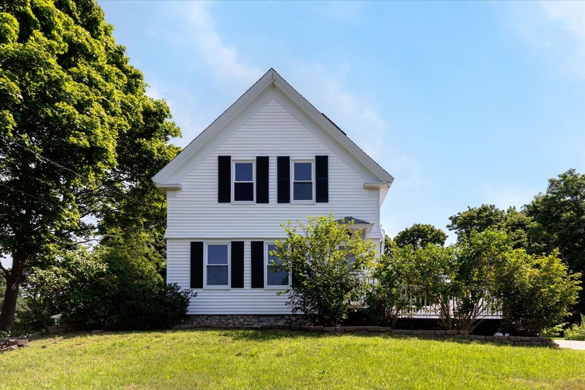64 South Street, Plymouth, MA 02360