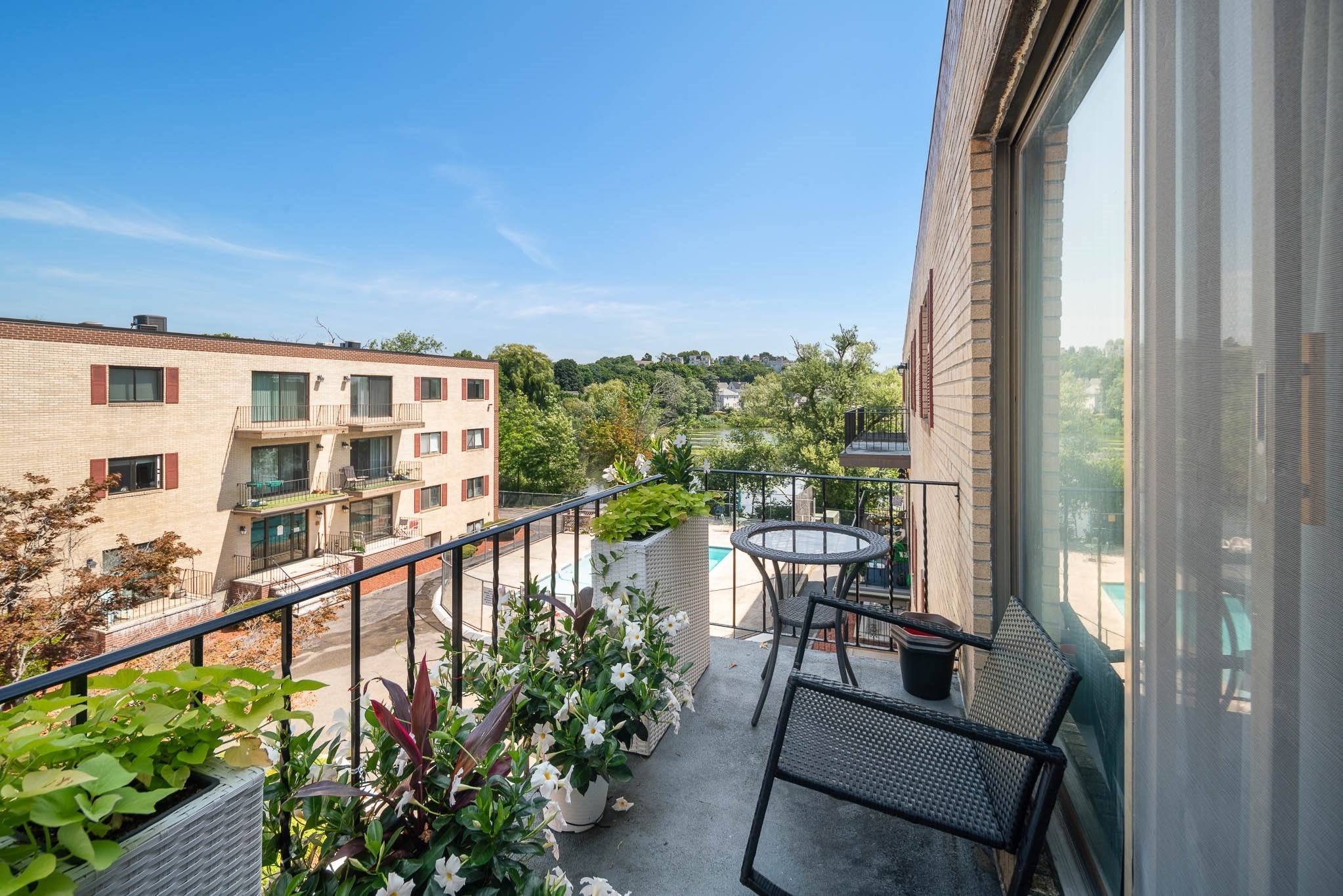 404 Broadway Unit 303, Lynn, MA 01904