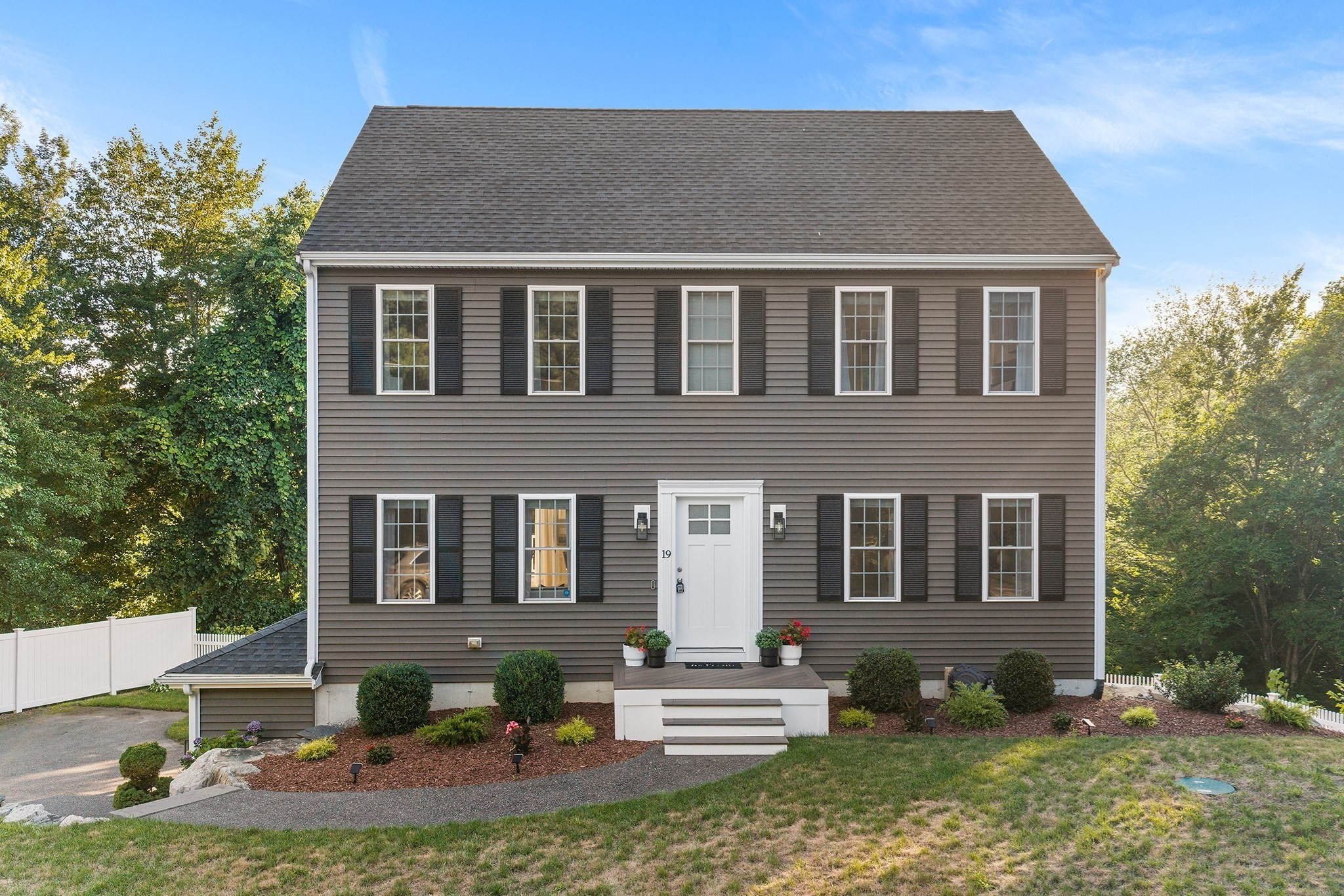19 Green St, Berkley, MA 02779