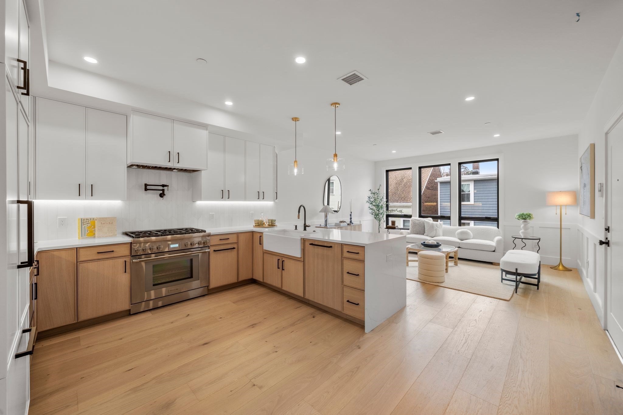 136 West 8th Unit 3, South Boston, Boston, MA 02127