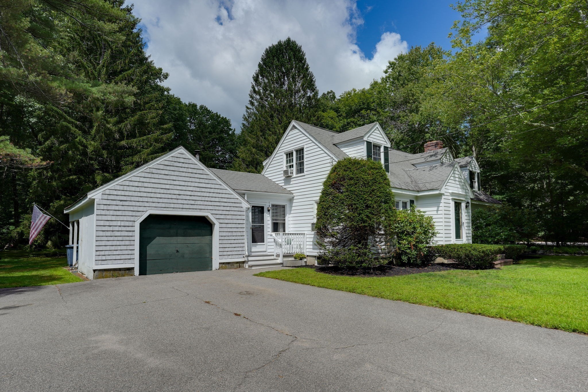 141 Holliston St, Medway, MA 02053