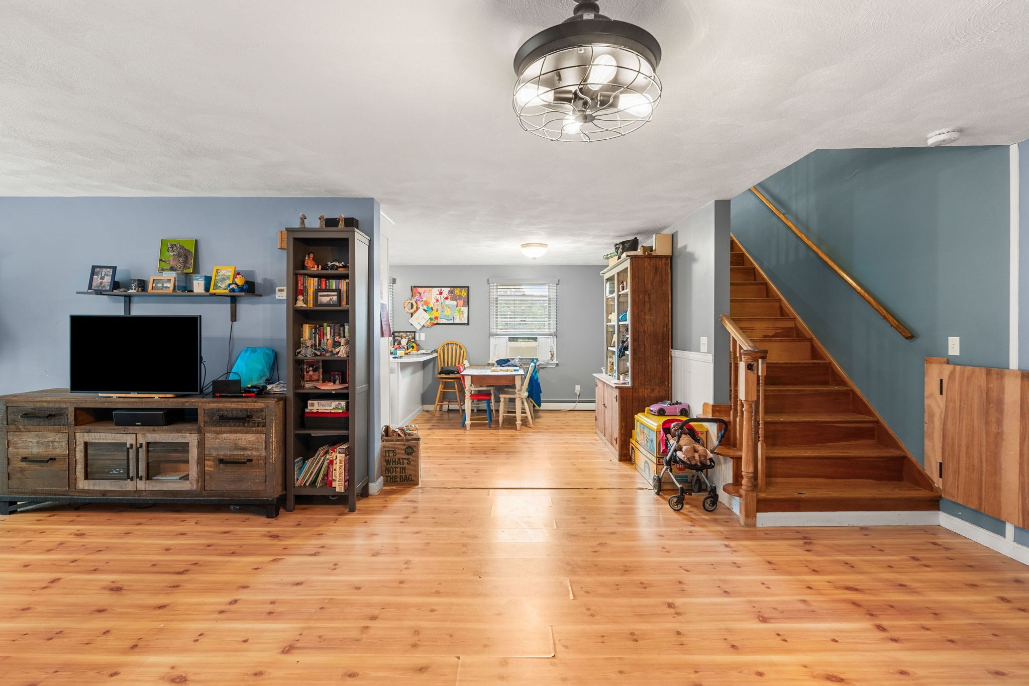 8 Windsor Ln, Gloucester, MA 01930 - Image 12