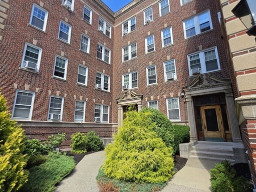 22 Concord, Apt 11