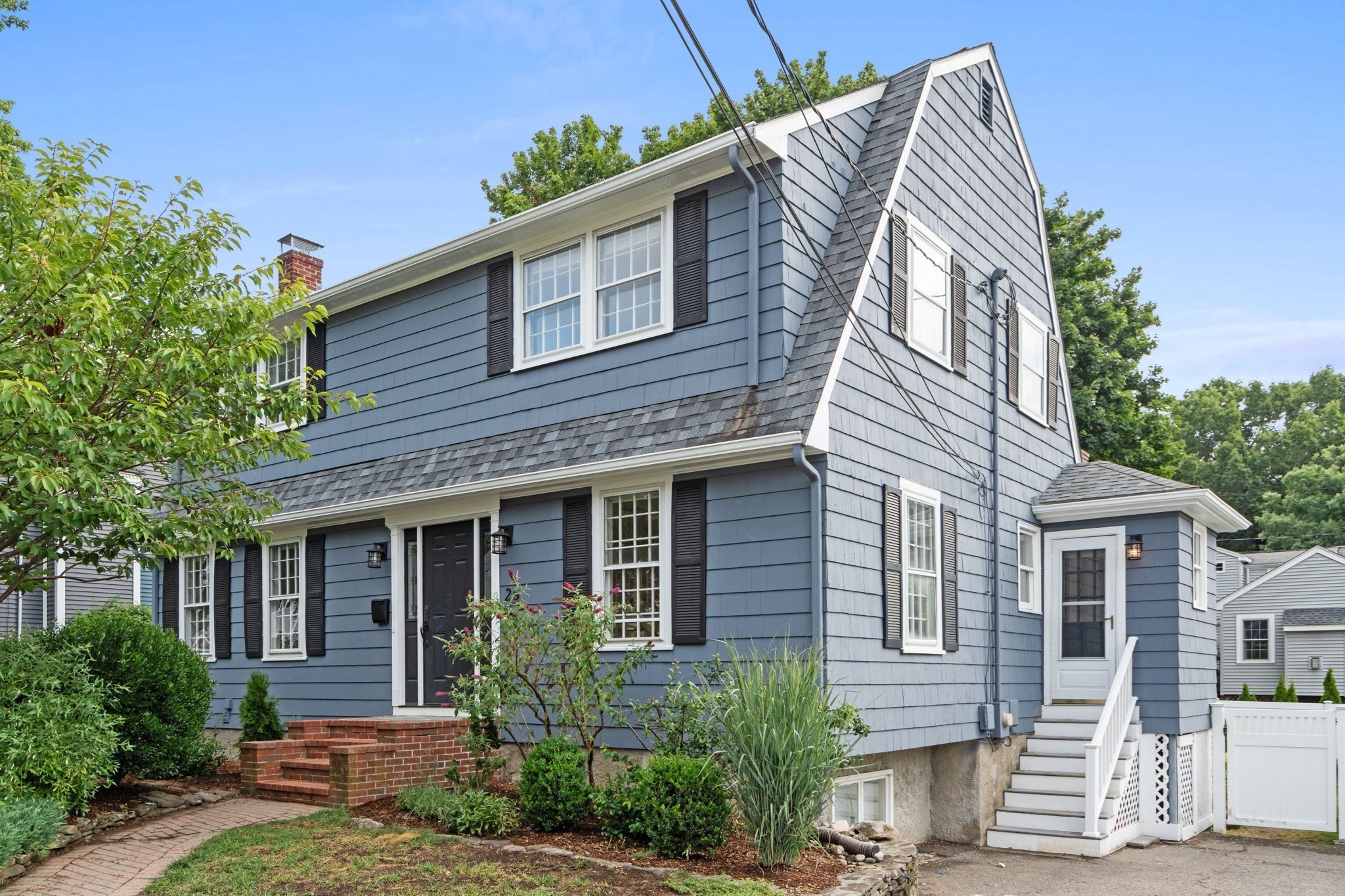 26 Hawthorn Ave, Needham, MA 02492
