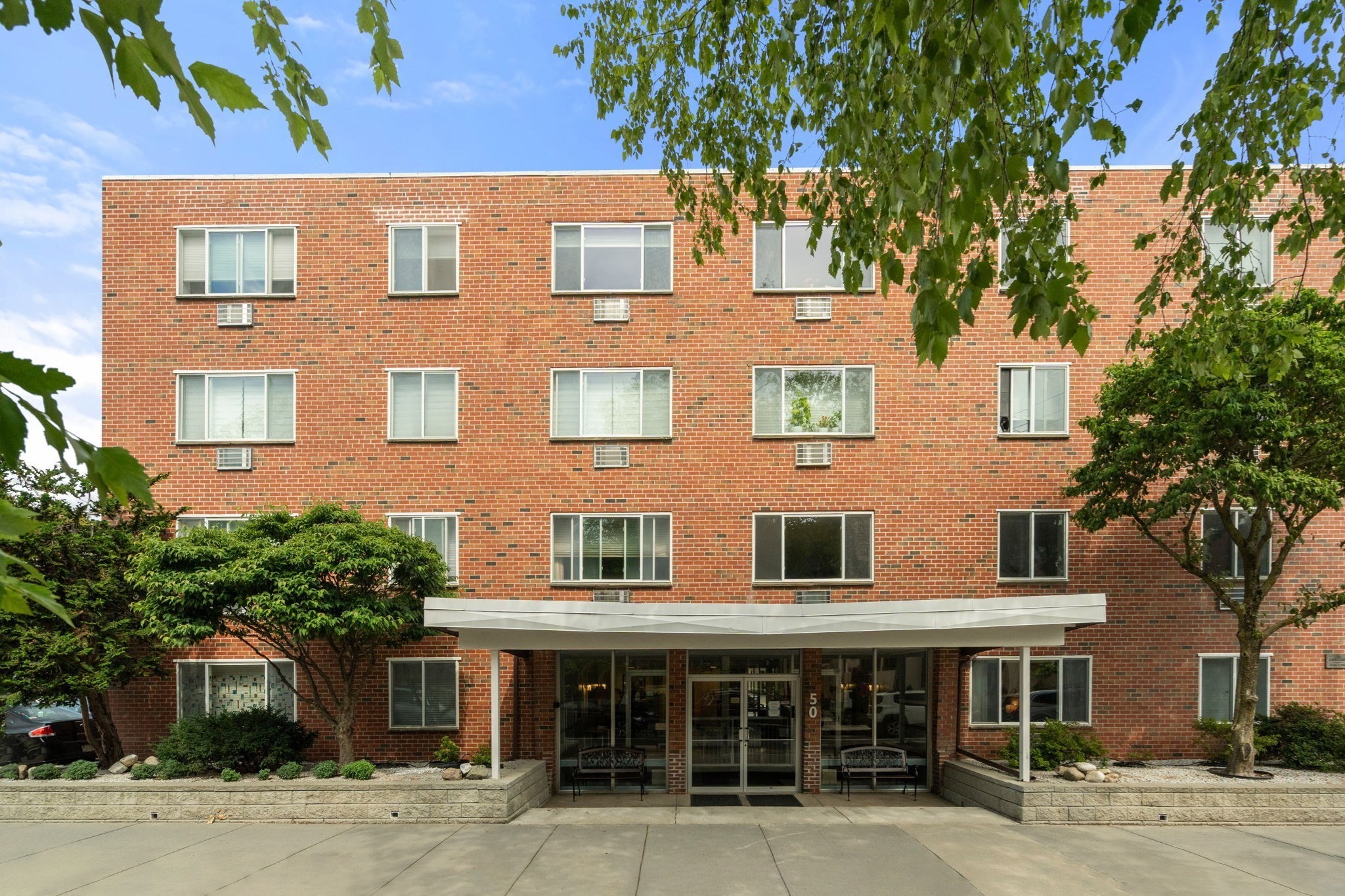 50 Green Street Unit 401, Brookline, MA 02446