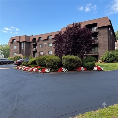5 Thomas St, Apt P4
