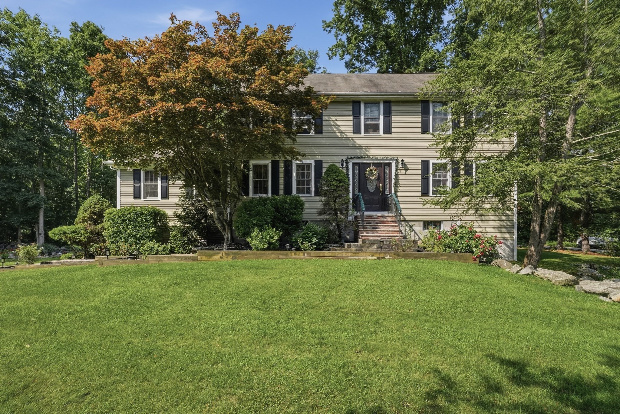 301 Winch St, Framingham, MA 01701