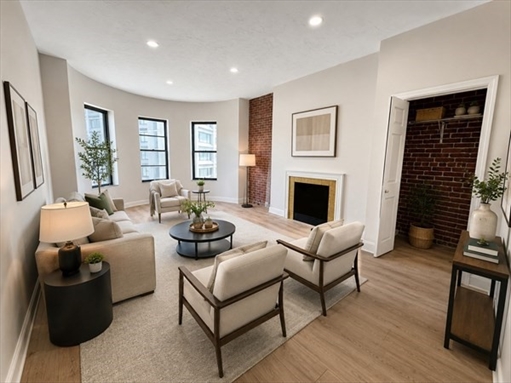 12 Westland Ave, Apt 4