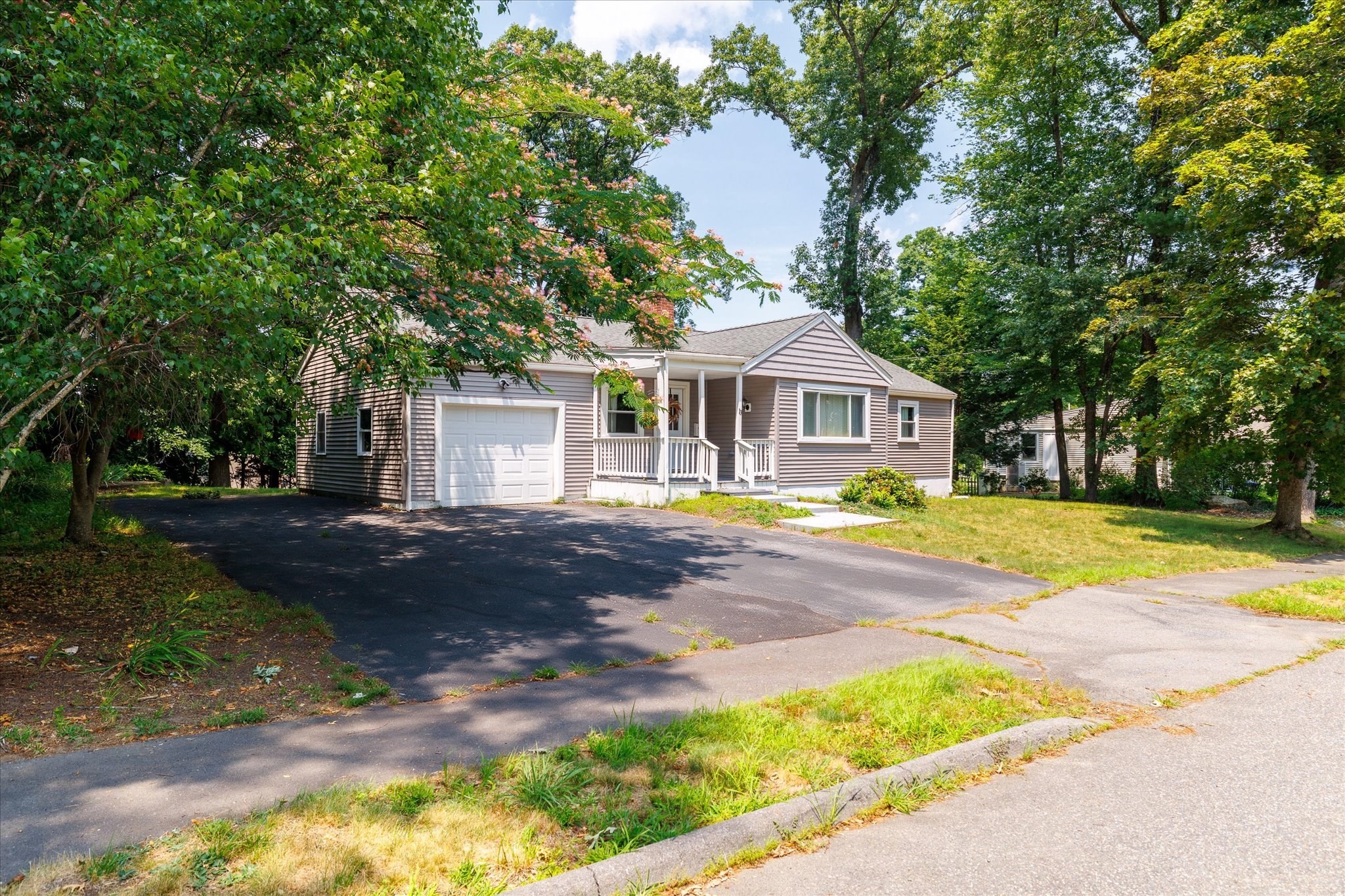13 Curley Dr, Hudson, MA 01749