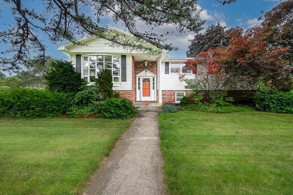 36 Roman Dr, Shrewsbury, MA 01545