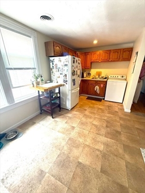 632 East 7th, Apt 2