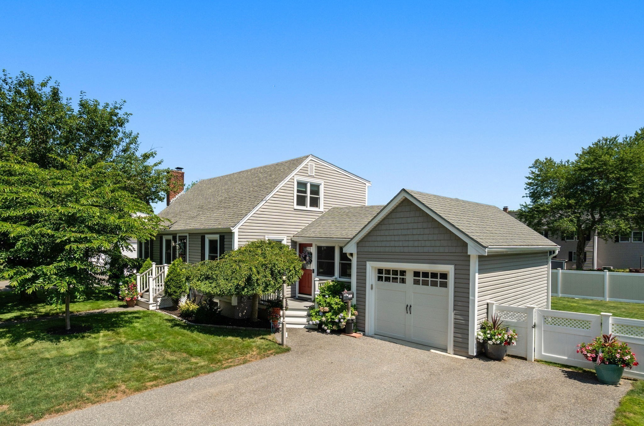 86 Redfield Rd, Wakefield, MA 01880 - Image 2