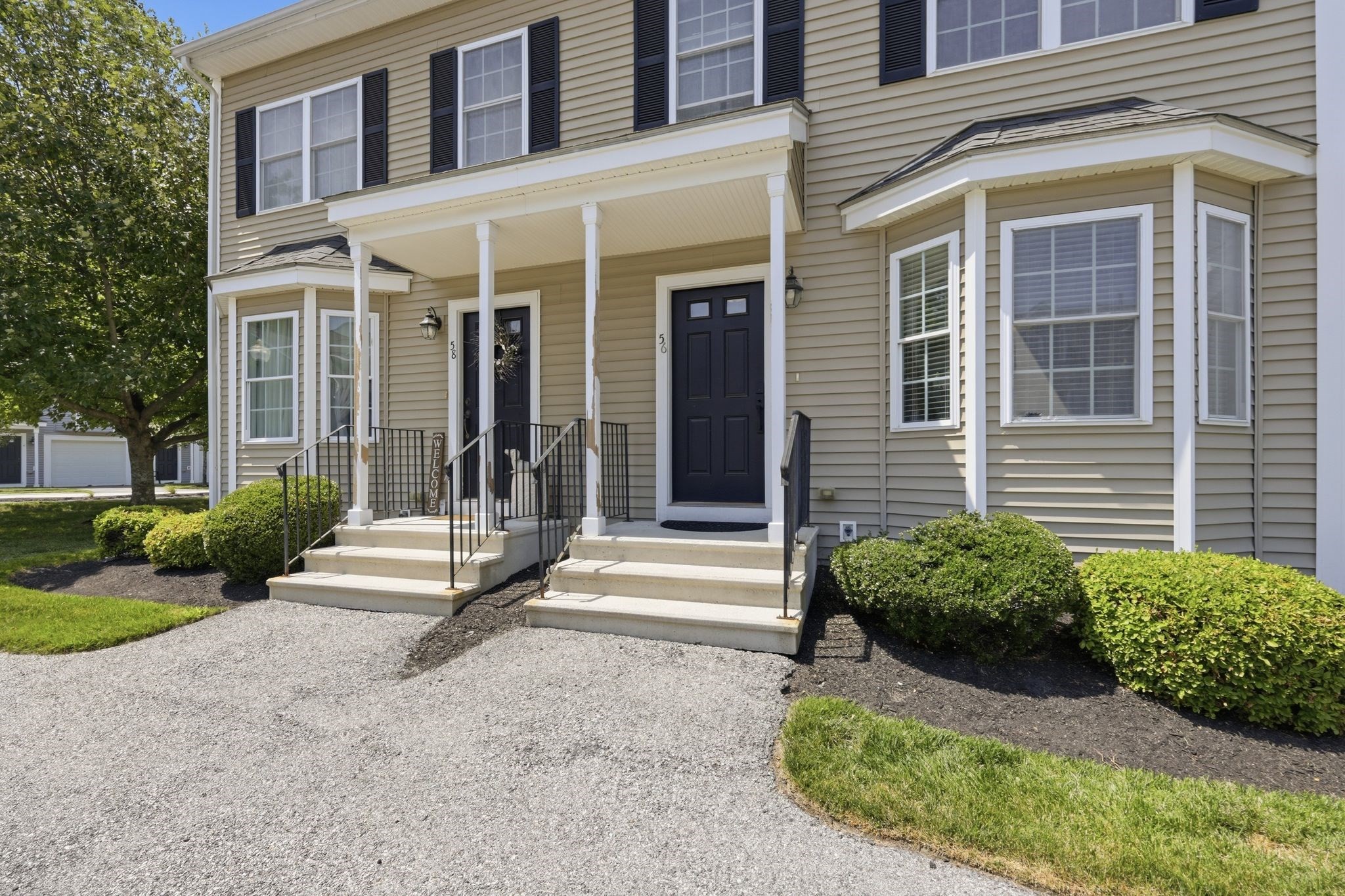 56 Whispering Pine Cir Unit 56, Worcester, MA 01606