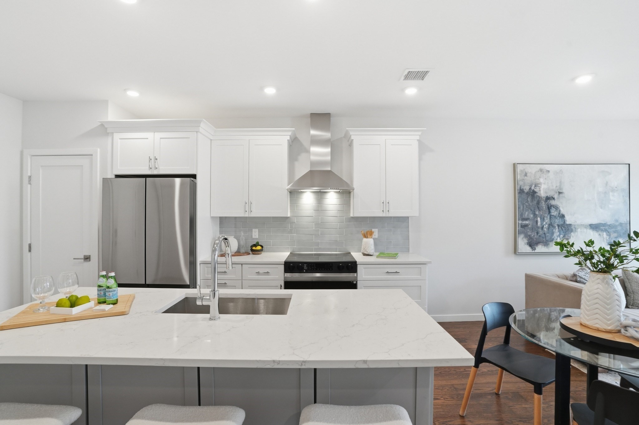 267 Old Colony Unit 602, South Boston, Boston, MA 02127