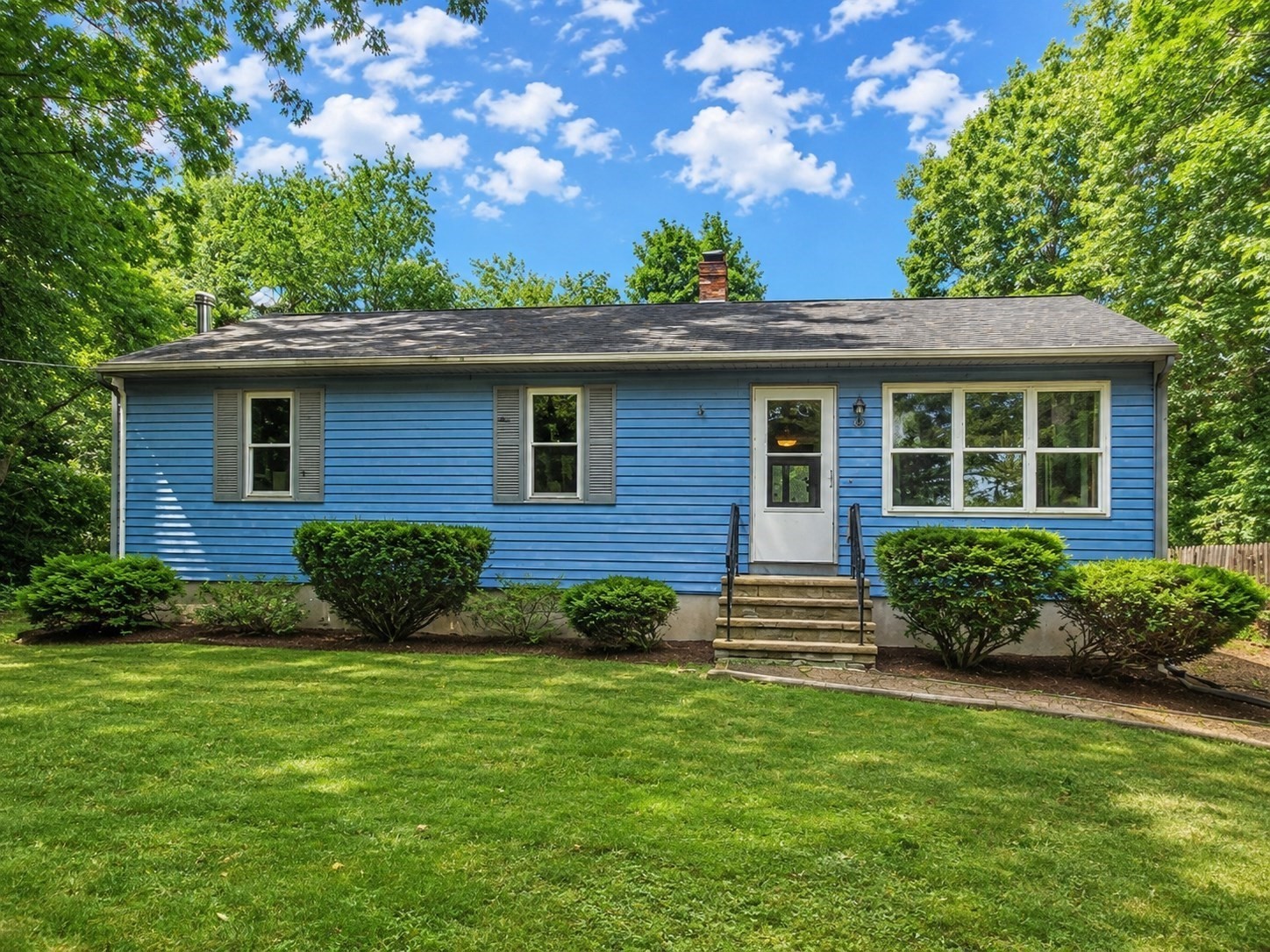 39 Bayview, Taunton, MA 02780