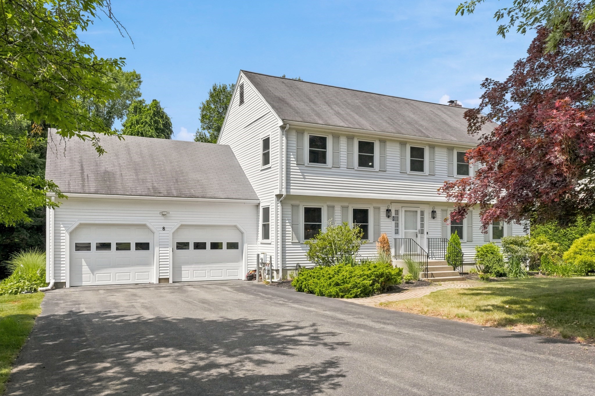 8 Flanagan Drive, Framingham, MA 01701