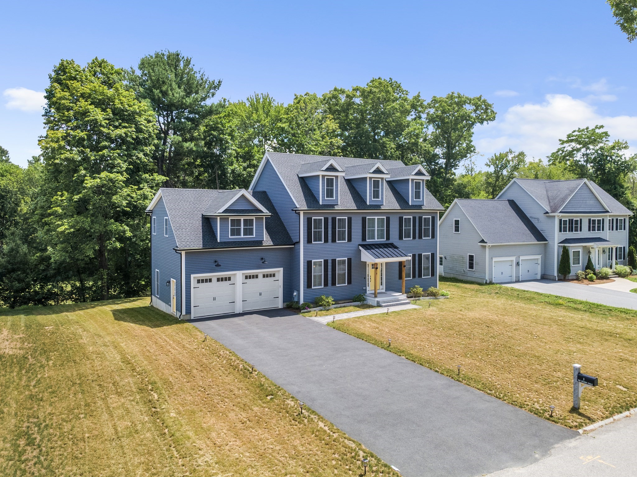 3 Oak Meadow Cir, Shrewsbury, MA 01545