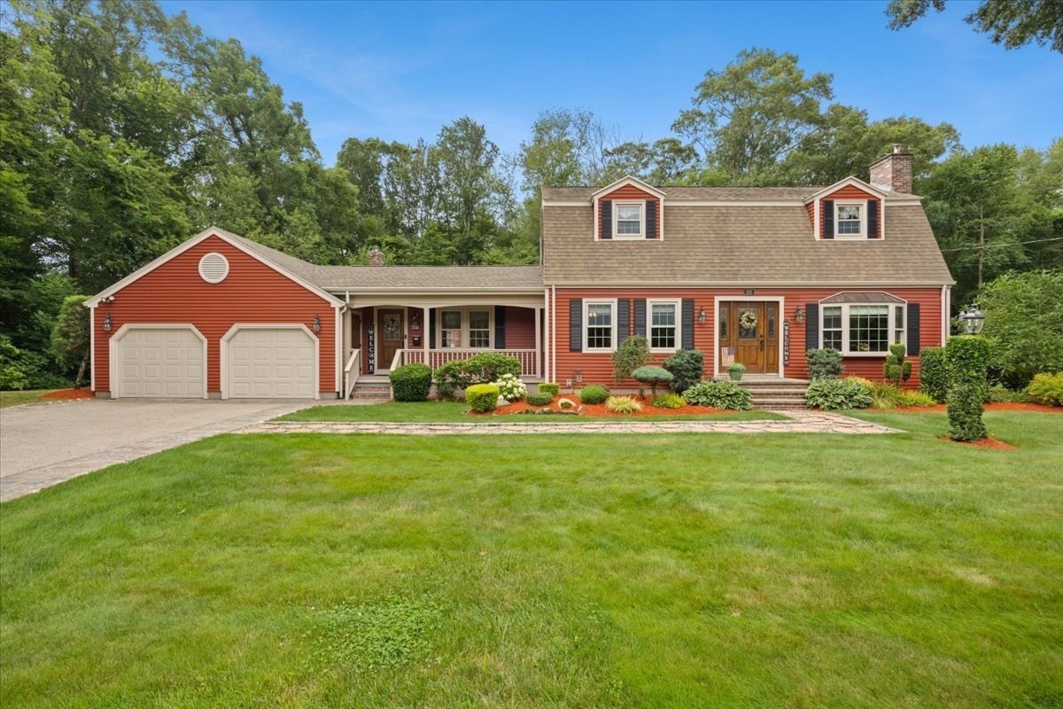 195 Colonial Dr, Somerset, MA 02726