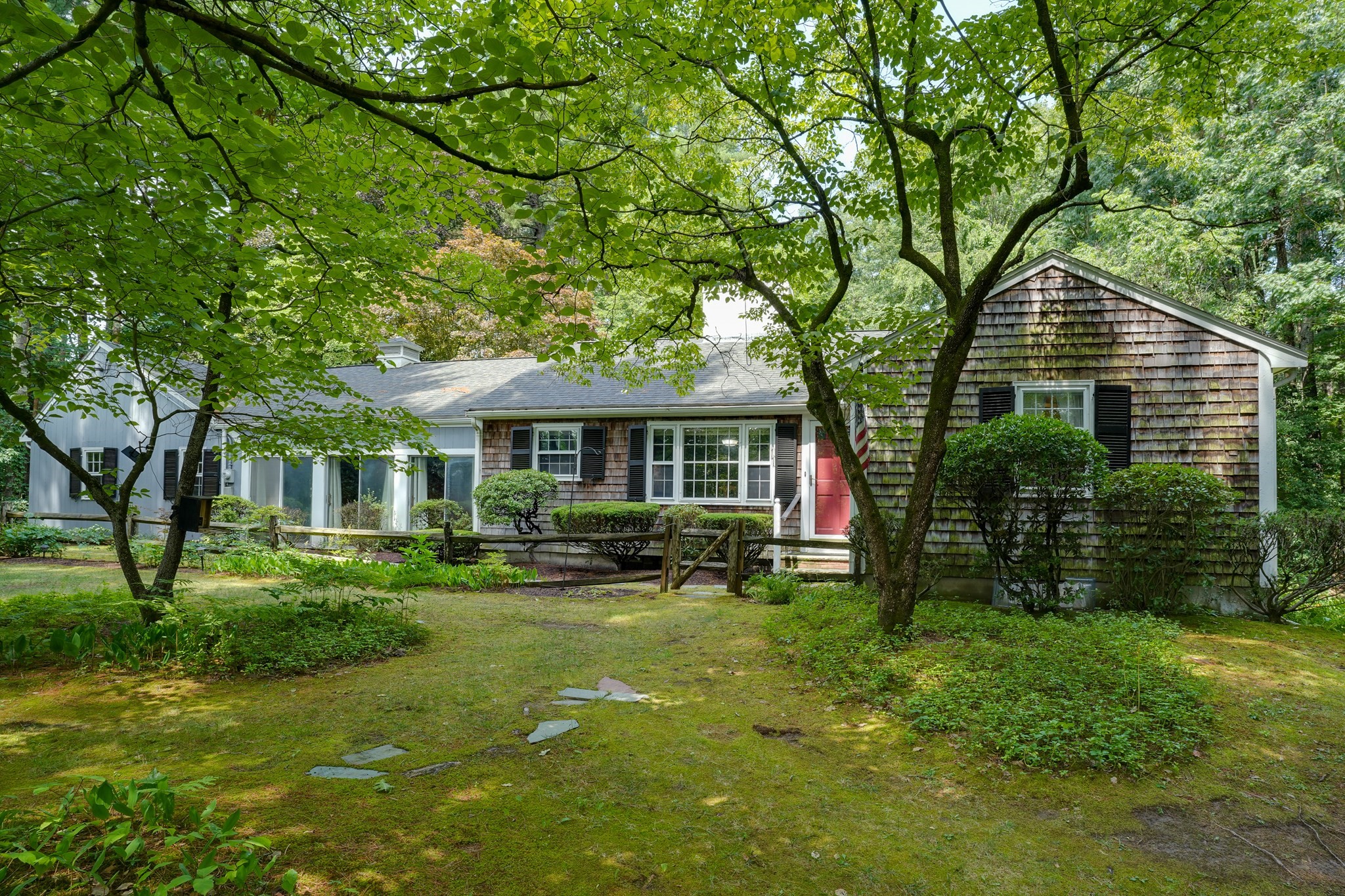 30 Acorn Pl, Franklin, MA 02038