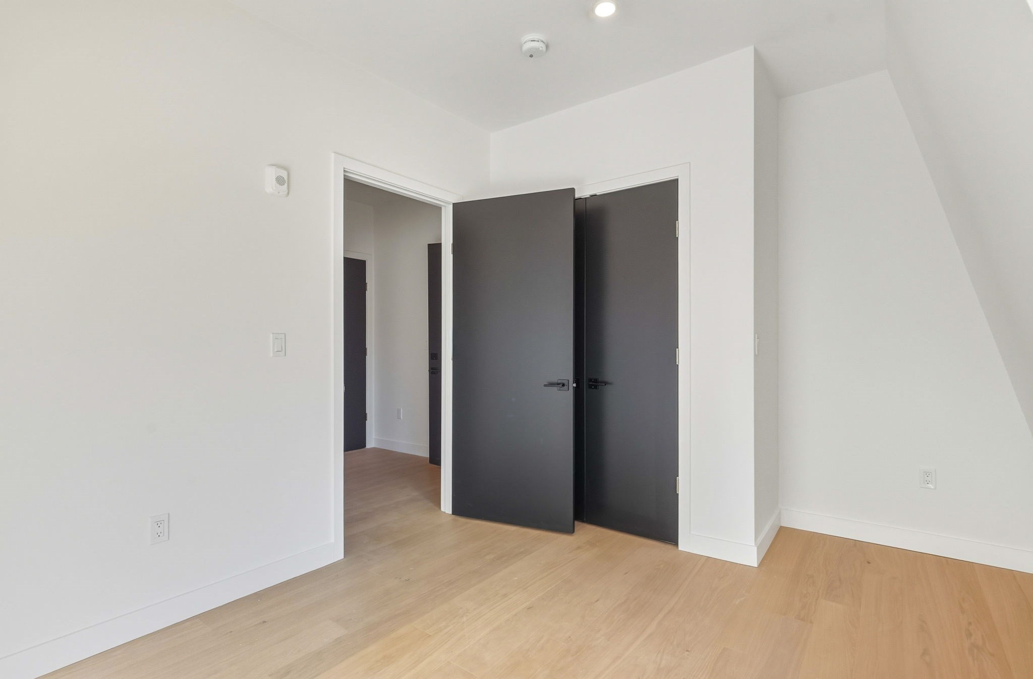 22 High Street Unit 6, Dorchester, Boston, MA 02122 - Image 19