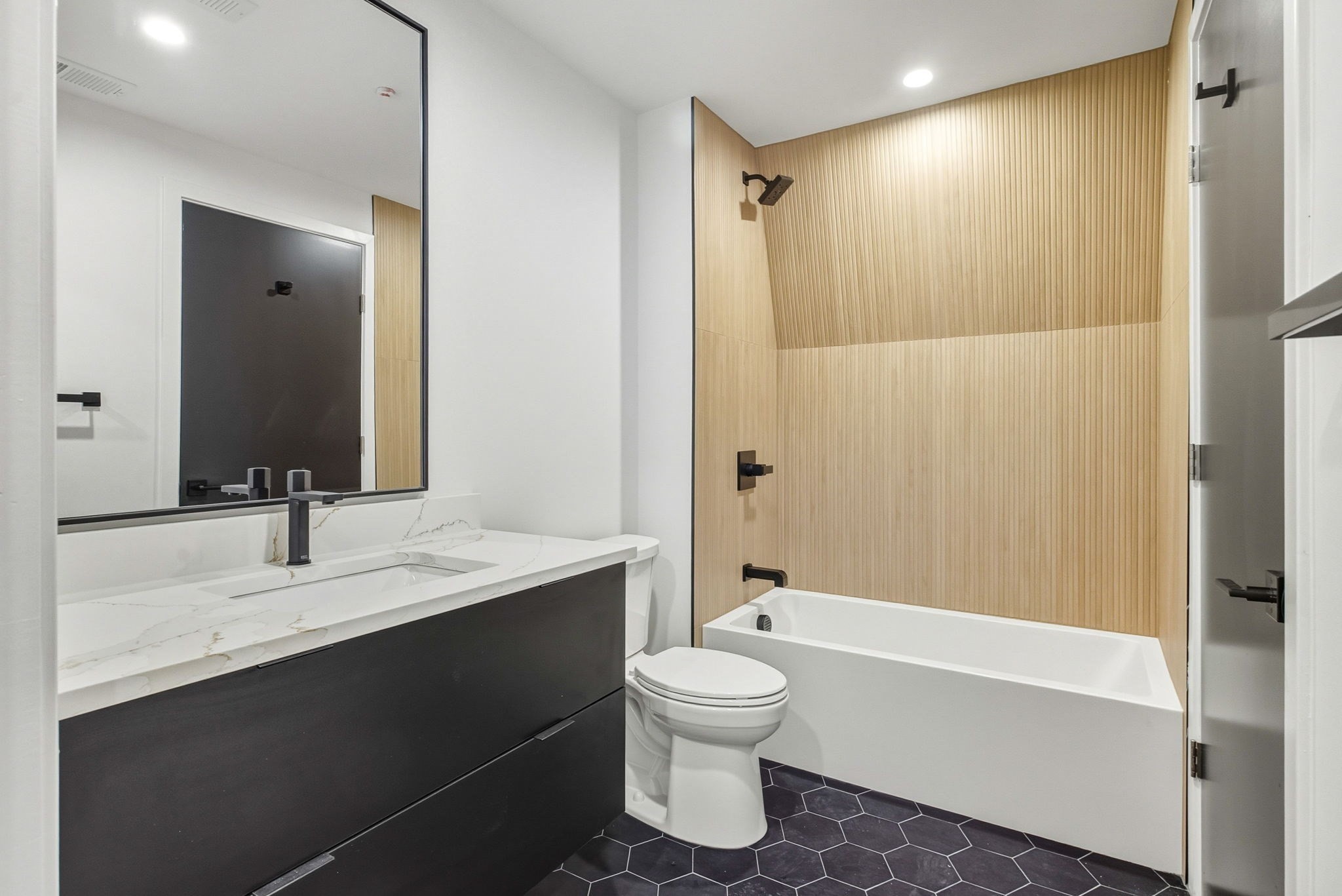 22 High Street Unit 6, Dorchester, Boston, MA 02122 - Image 6