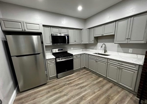 95 Norfolk, Apt 1