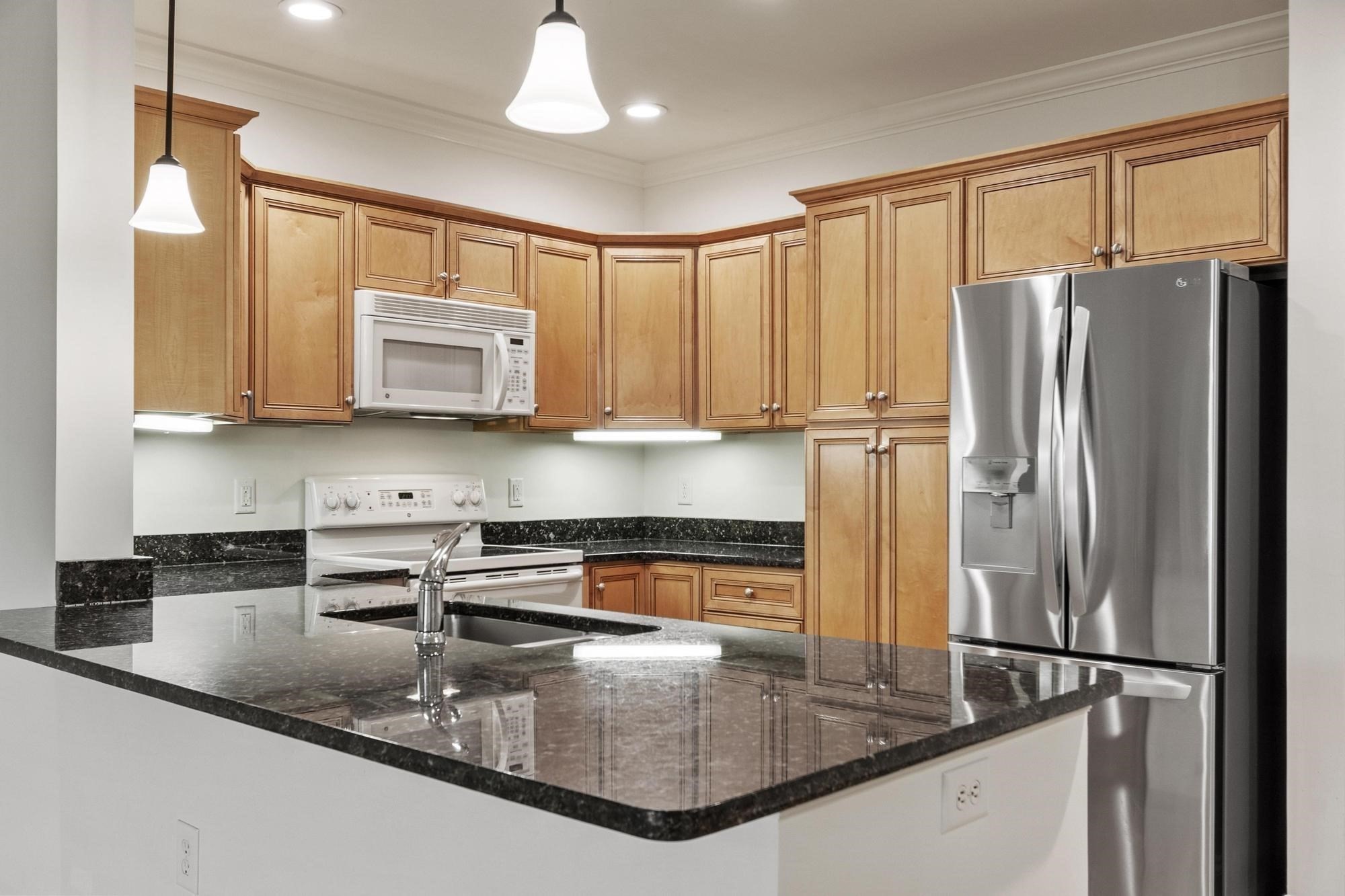 1313 Emerald Ct Unit 1313, Tewksbury, MA 01876