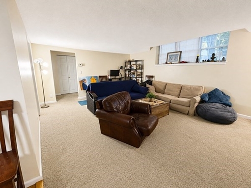 7 Lake Shore Ct, Apt 2B