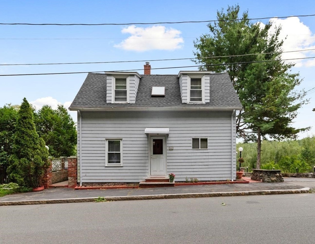 48 Valley St, Wakefield, MA 01880 - Image 2