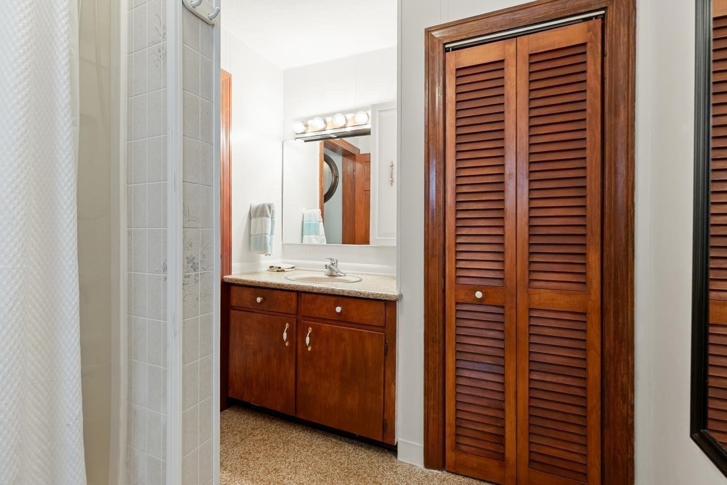 48 Valley St, Wakefield, MA 01880 - Image 15