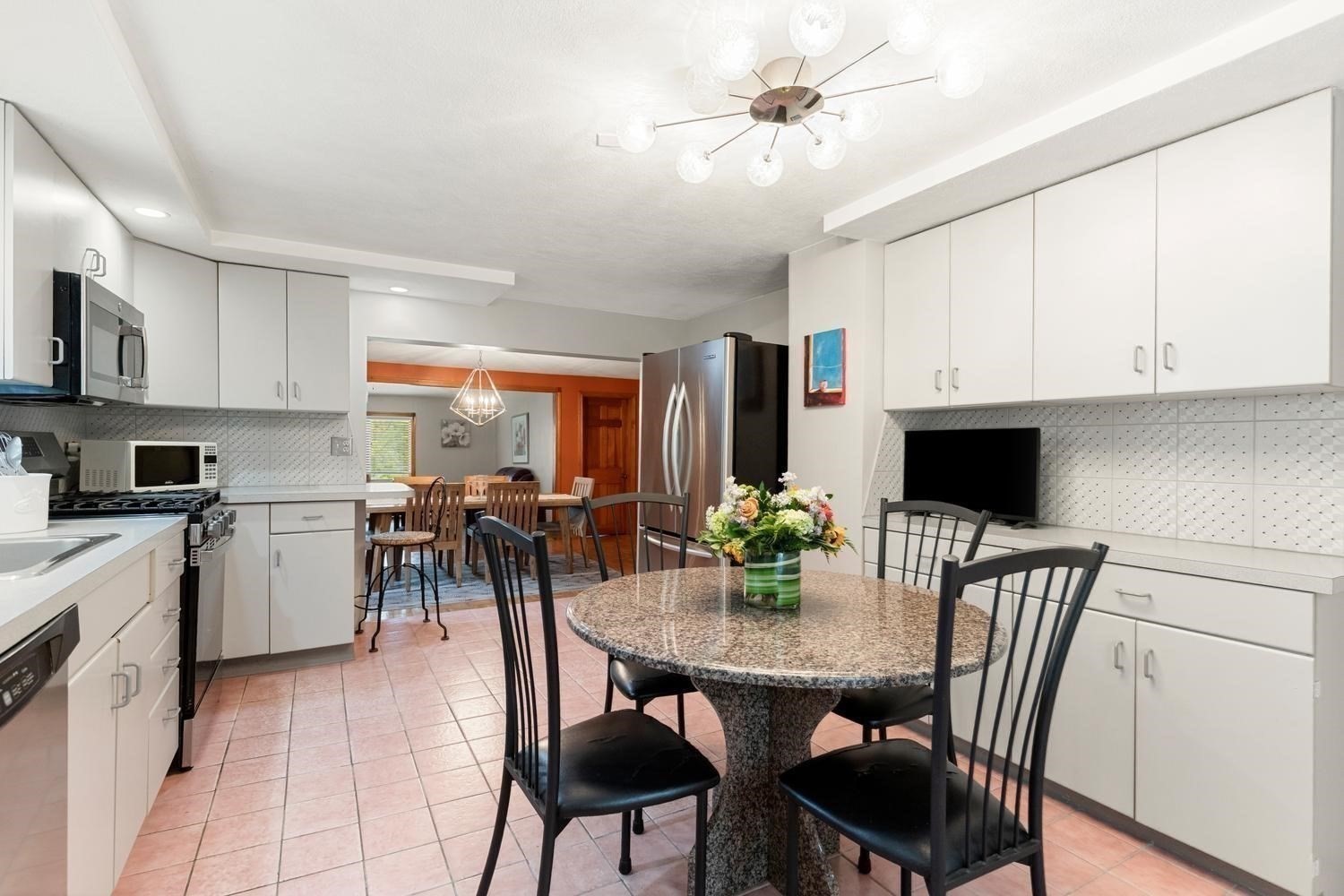 48 Valley St, Wakefield, MA 01880 - Image 5