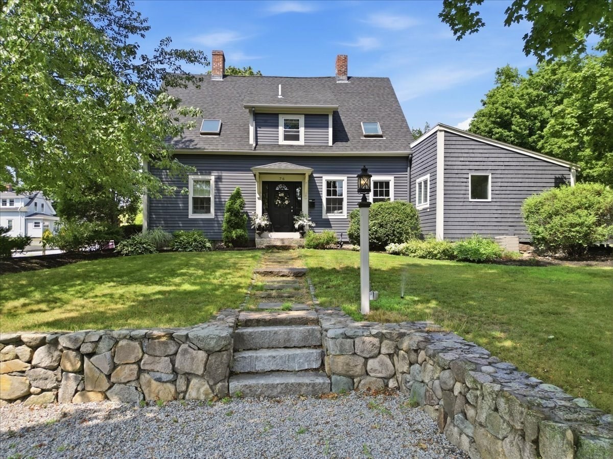74 Park Ave, Weymouth, MA 02190