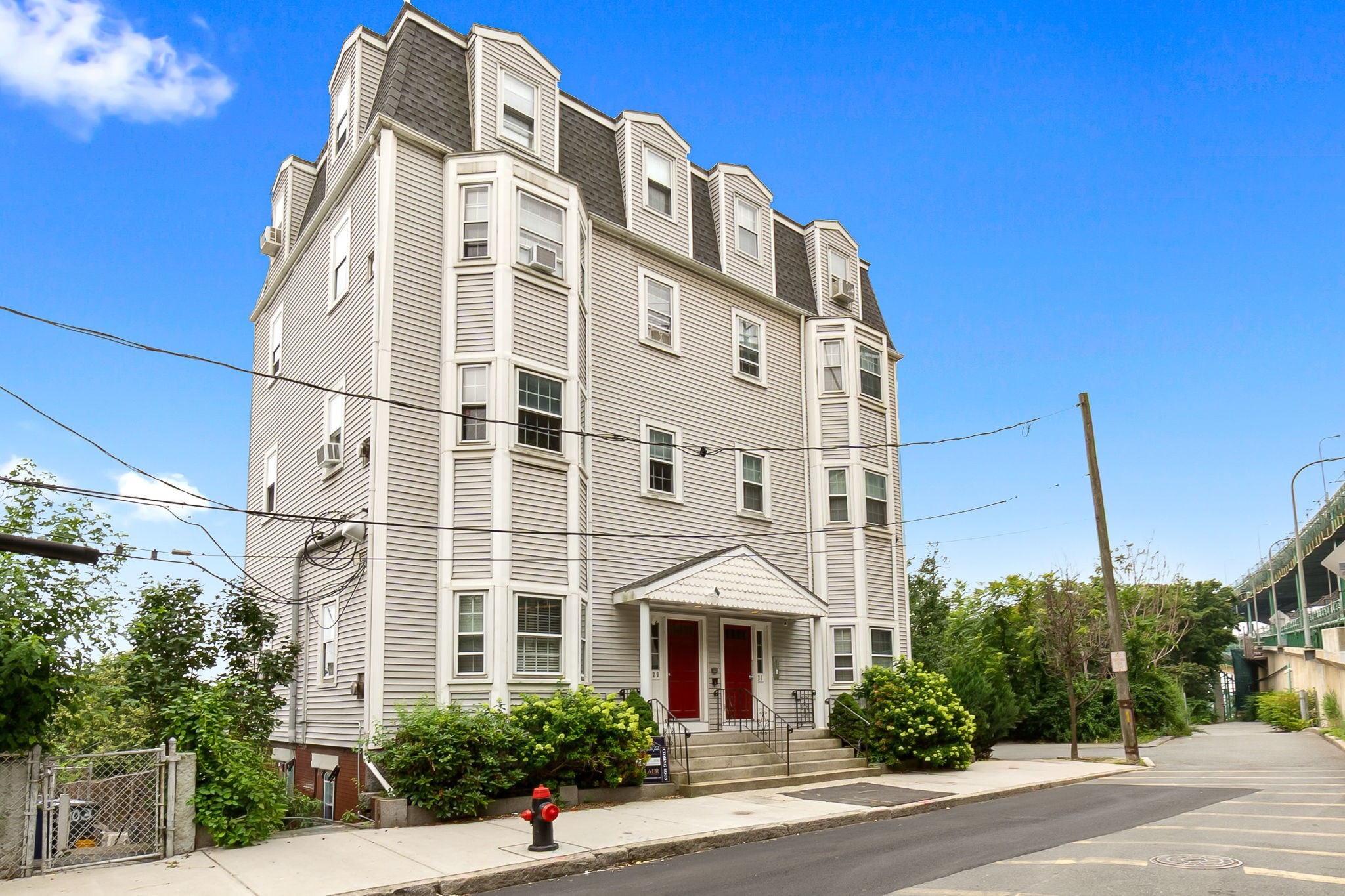 23 Chestnut St Unit 3L, Chelsea, MA 02150