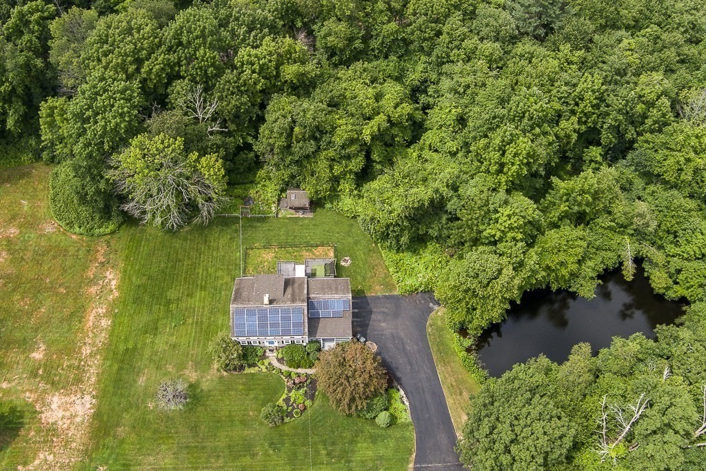 85 Millbury Rd, Oxford, MA 01540