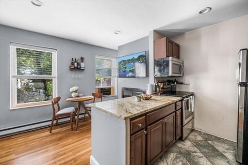 227 W 3rd, Apt 2