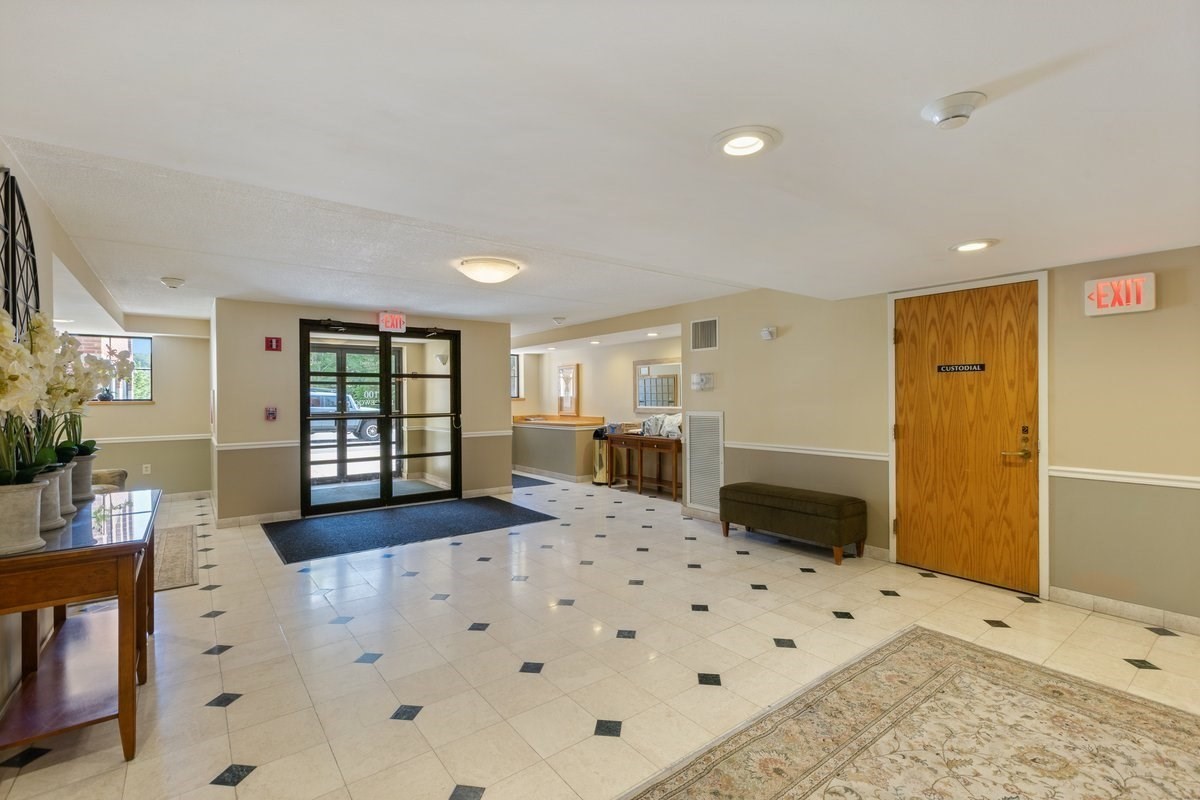 100 Ledgewood Dr Unit 410, Stoneham, MA 02180 - Image 5