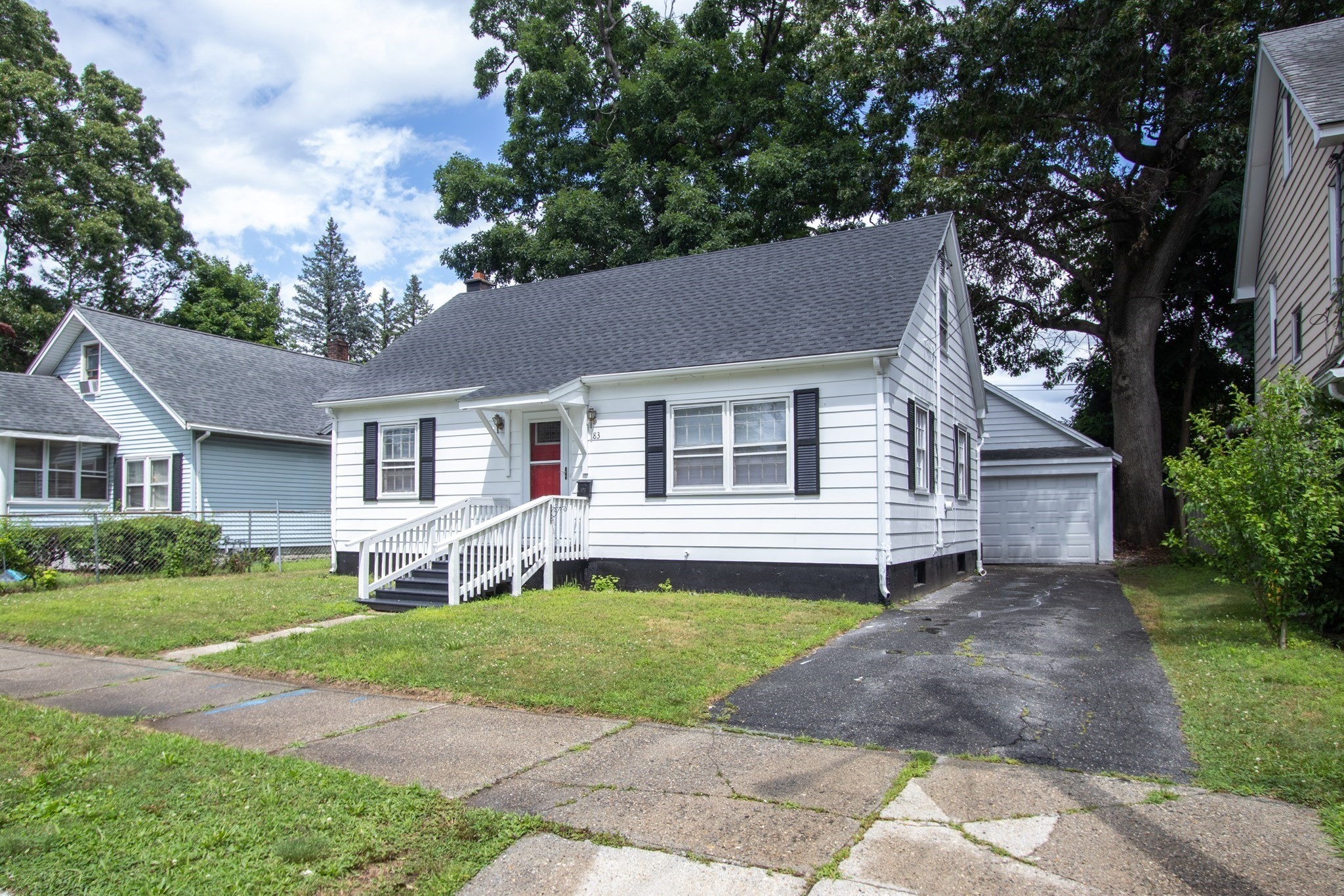 83 Newhall St, Springfield, MA 01109